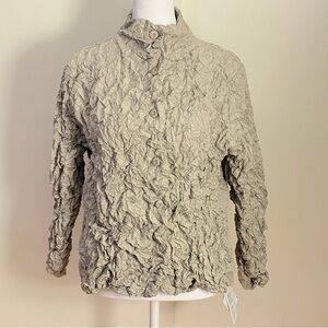 Women's Pleated Mock Neck Puffer Jacket